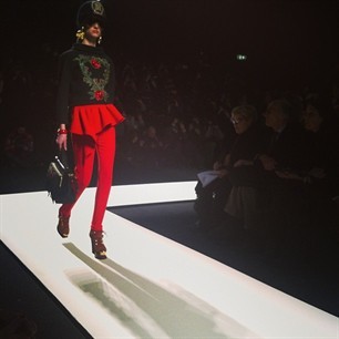 Dalla sfilata di Moschino 