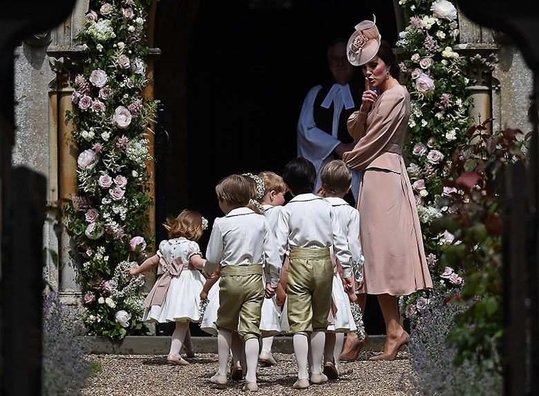 Baby George in lacrime al matrimonio di Pippa