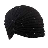 Cloche in lana con appllicazioni di paillettes