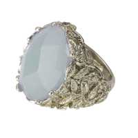 Anello in  metallo argentato con pietra