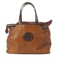 Shopping in pelle martellata