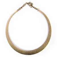 Collana in metallo rigido