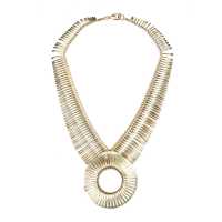 Collana in metallo con maxiciondolo