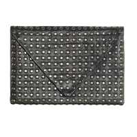 Pochette in pelle con borchie