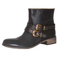 Boots in pelle con fibbie