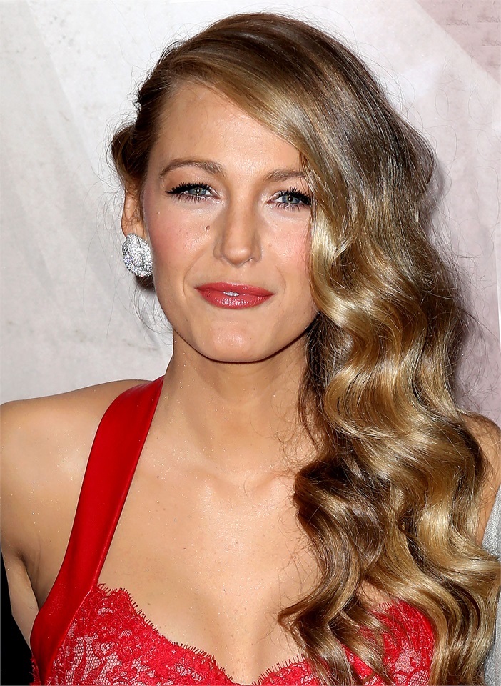 Onde e beach waves, le tendenze capelli per la primavera-estate 2015