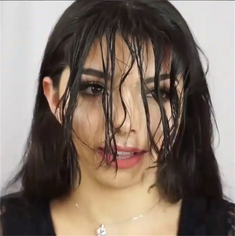 il video virale che insegna tagliare capelli da sole
