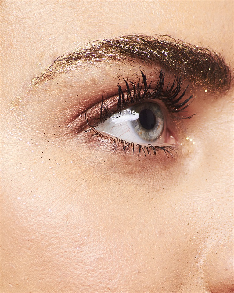 Come utilizzare i glitter per illuminare il viso Glamour.it