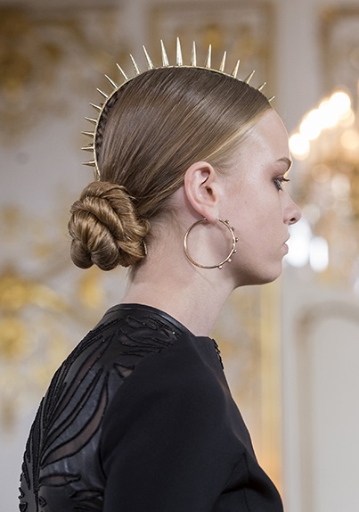 Acconciature Anno 2018 : Acconciature Sposa Capelli Lunghi Raccolti Raccolto Spose Beautydea Bock Annette Gioielli Bellissime Idee Hochzeitsservice