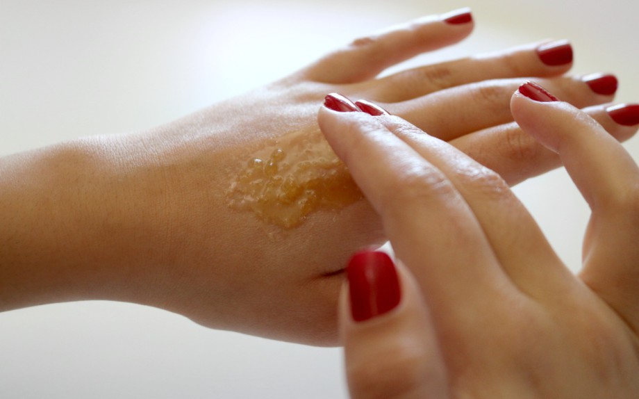 5 scrub naturali per viso-corpo-labbra 5 scrub naturali per viso-corpo-labbra