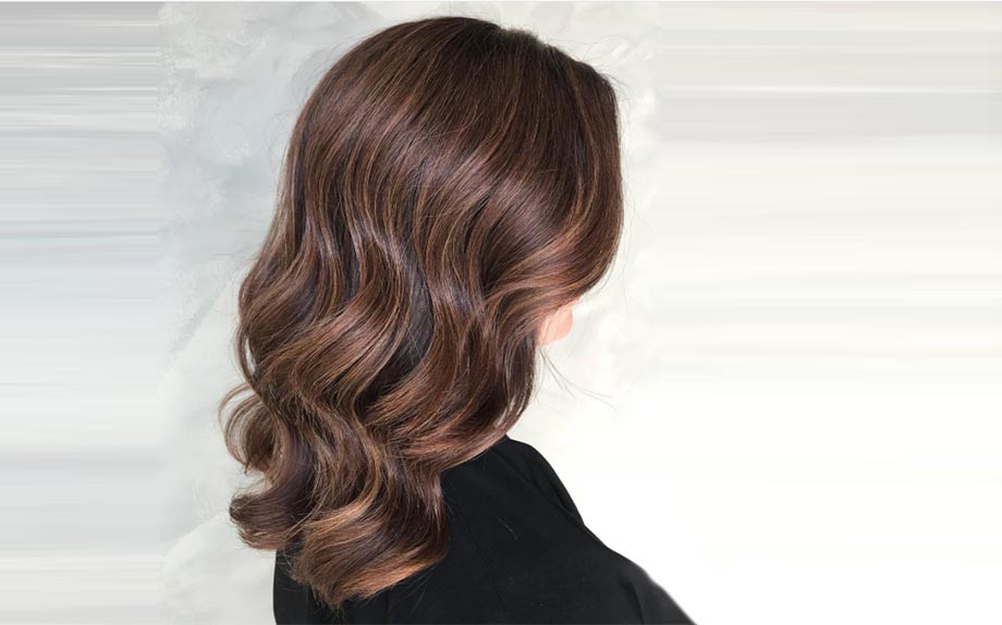 Цвет волос латте. Окрашивание капучино. Цвет волос карамельный латте. Балаяж молочный капучино. Цвет волос латте.