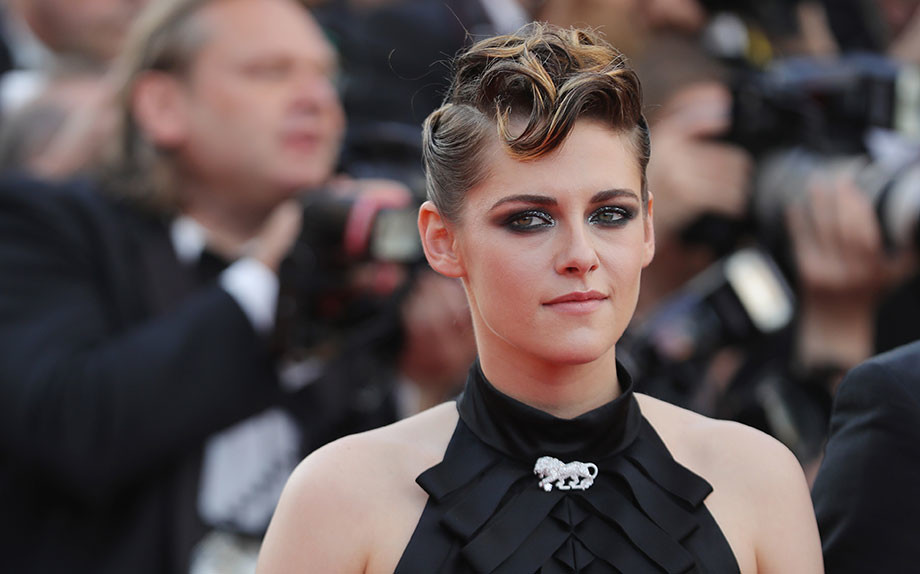Lo chignon rockabilly di Kristen Stewart